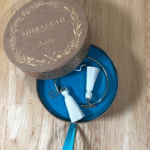 Shiraleah Anthropologie Bracelet Bangle Open Fringe Tallulah White Tassels